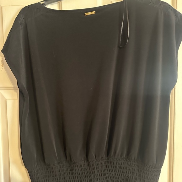 Michael Kors nwt blouse. - Picture 4 of 4